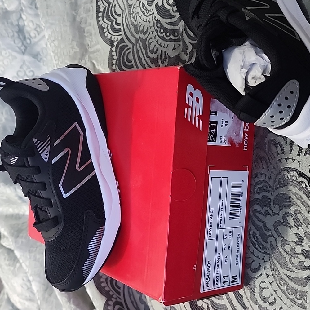 Boys New Balance Little kid 545 Running shoes